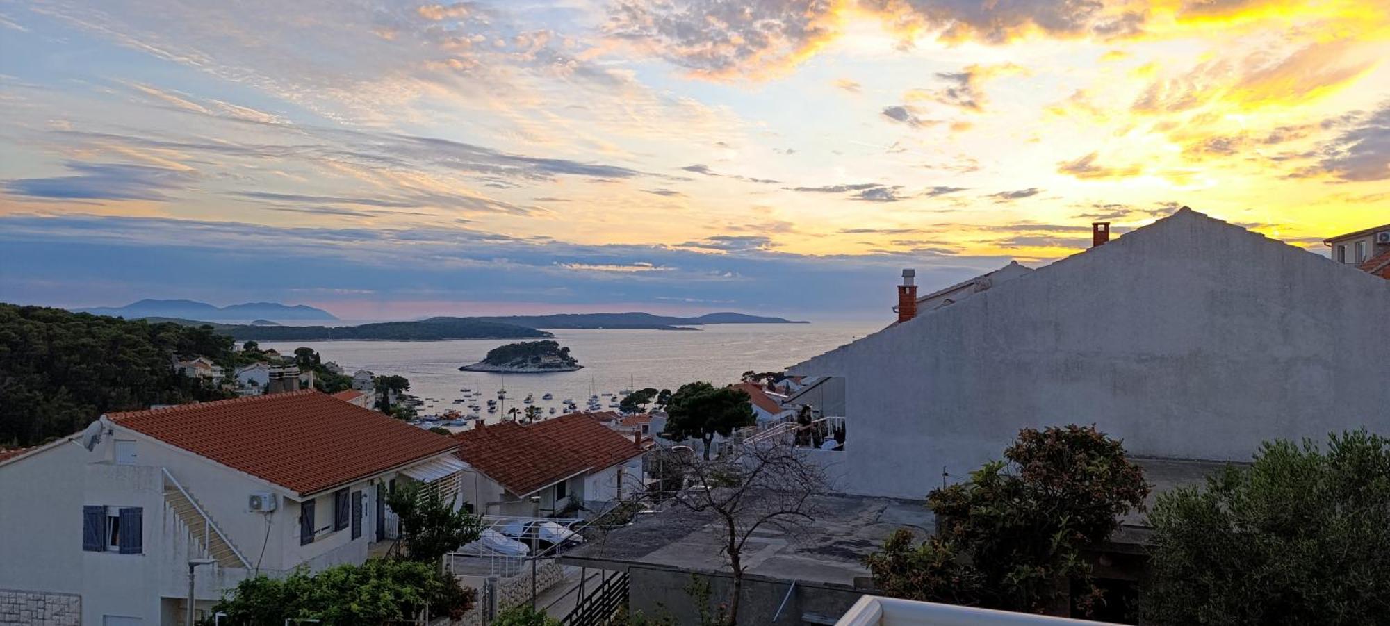 Apartments Slijepcevic Hvar Town Luaran gambar